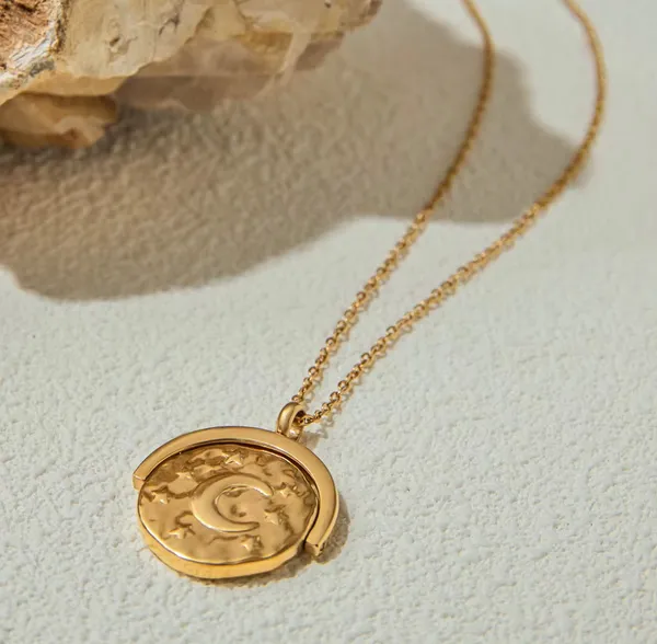 Golden_Stainless_Steel_And_Hypoallergenic_Coating_Necklace_For_Women